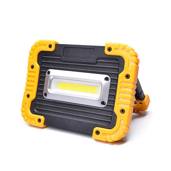 Hot Selling 10W COB Portable 750lms Outdoor Rechargeable Searchlight 